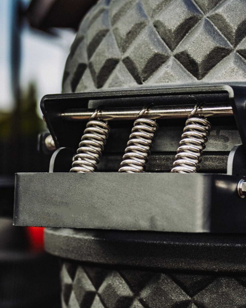 Evolve Ultra Series The Beast Solo Kamado